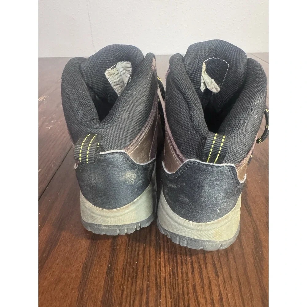 Magellan Outdoors Youth Kids Hiking Boots Brown Size 13. Gripping No Slip Sole
